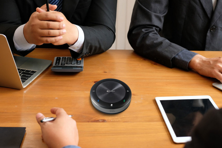 Rundupptagande bordsmikrofon