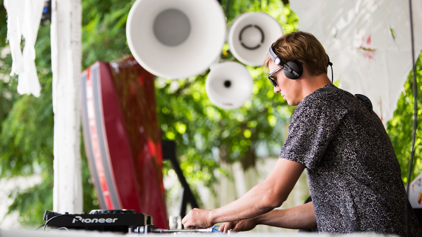 Air Motion v2 - Outdoor - V�nster