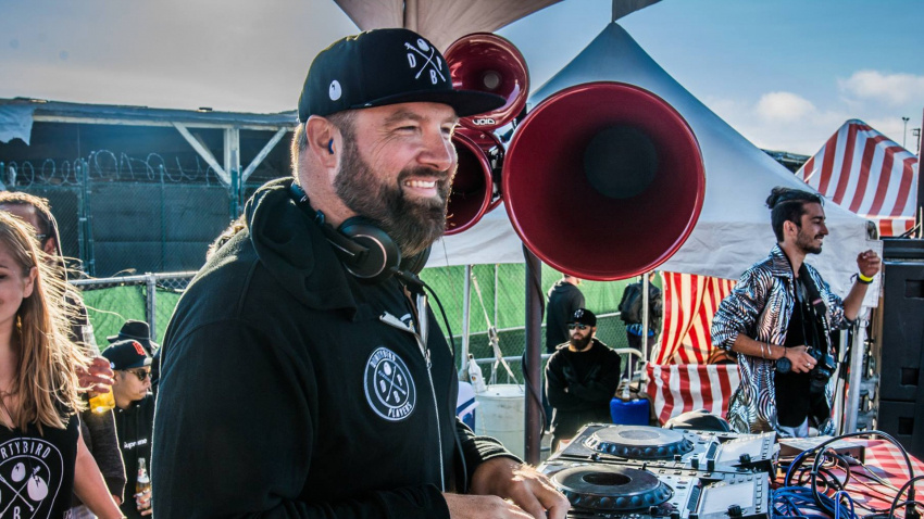 Air Motion v2 - Outdoor - V�nster